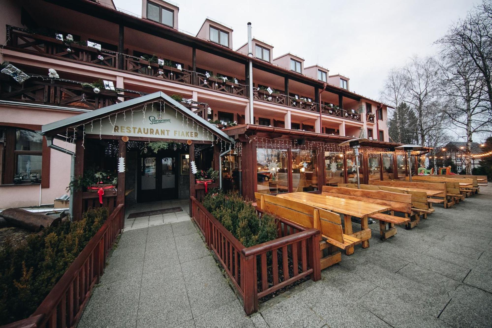 Wellness Penzion Zora Family Tatranská Lomnica Exterior foto