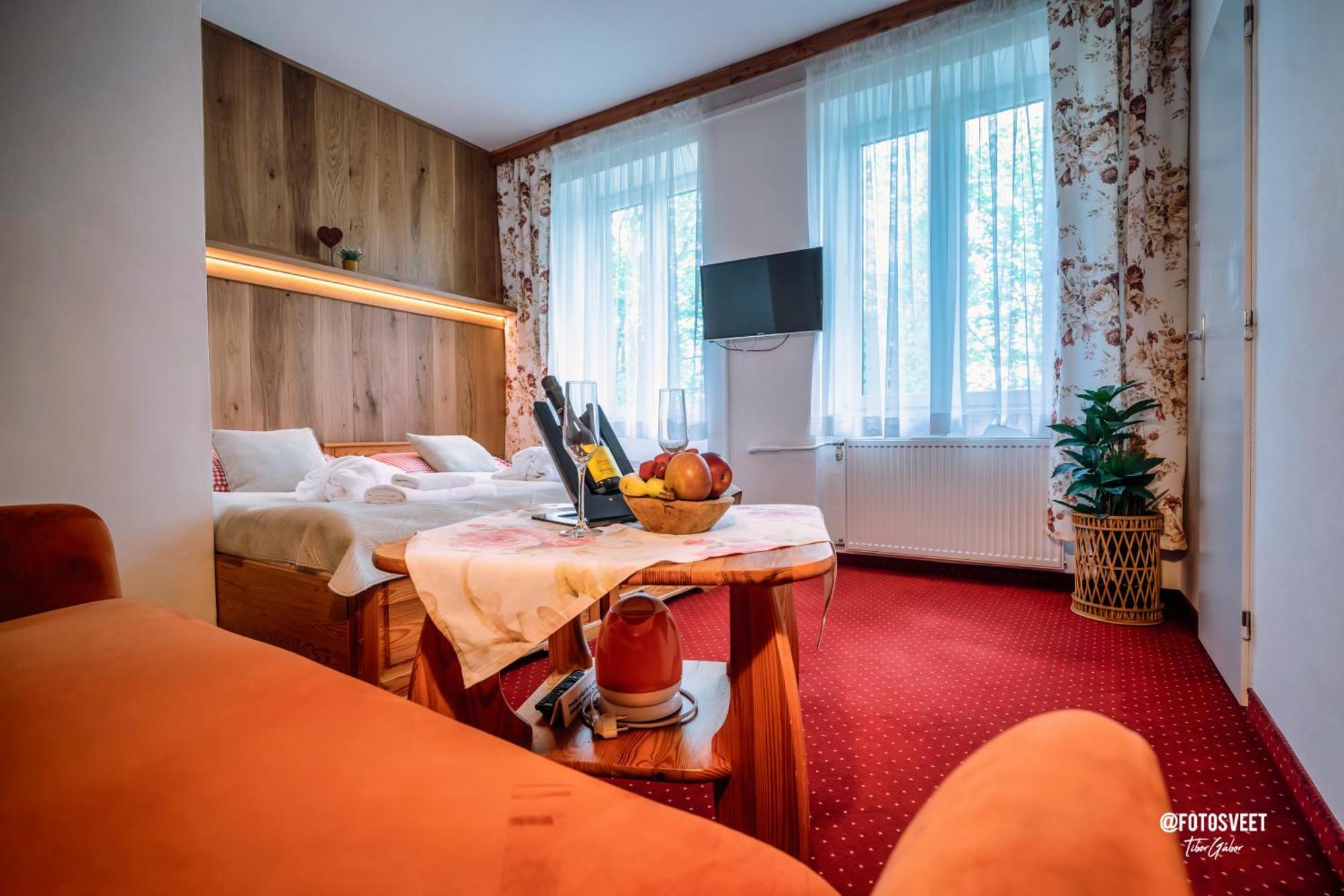 Wellness Penzion Zora Family Tatranská Lomnica Exterior foto